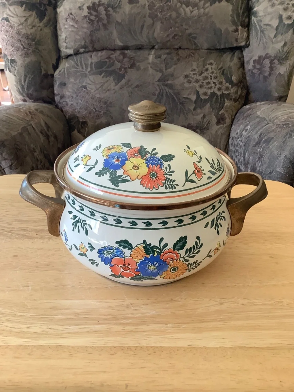 Vintage 1981 M Kamenstein ENAMEL COOKWARE 5-Piece Floral Design Brass Handles